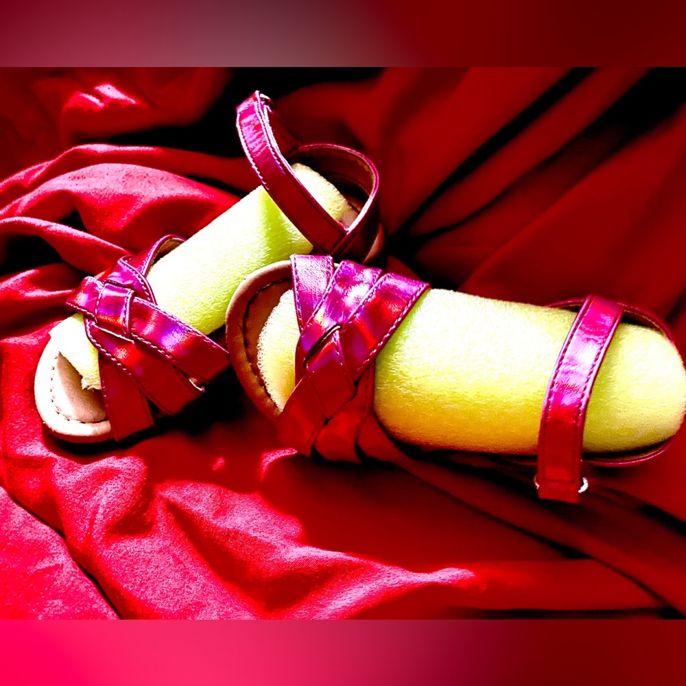Little girl sandals size 7